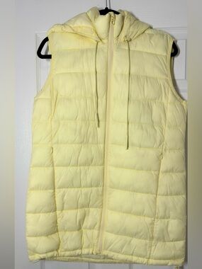 Zara Pale Yellow Quilted Hooded Puffer Vest